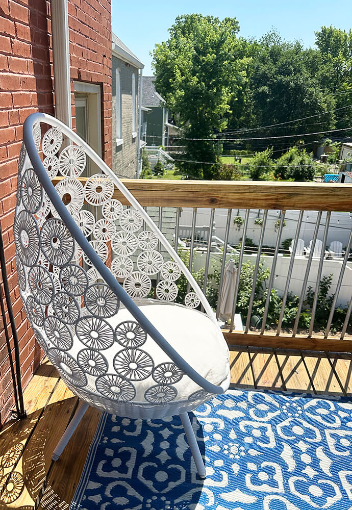 chair on deck at 4066 Juniata