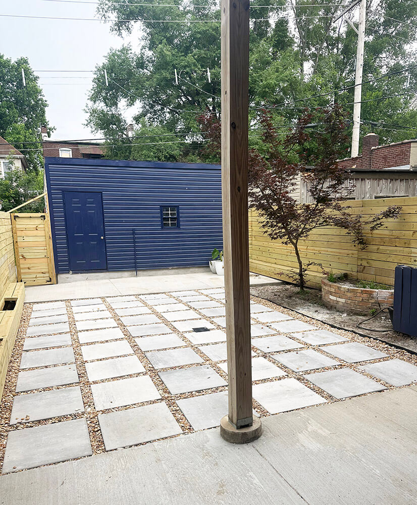 backyard courtyard at Junie's STL